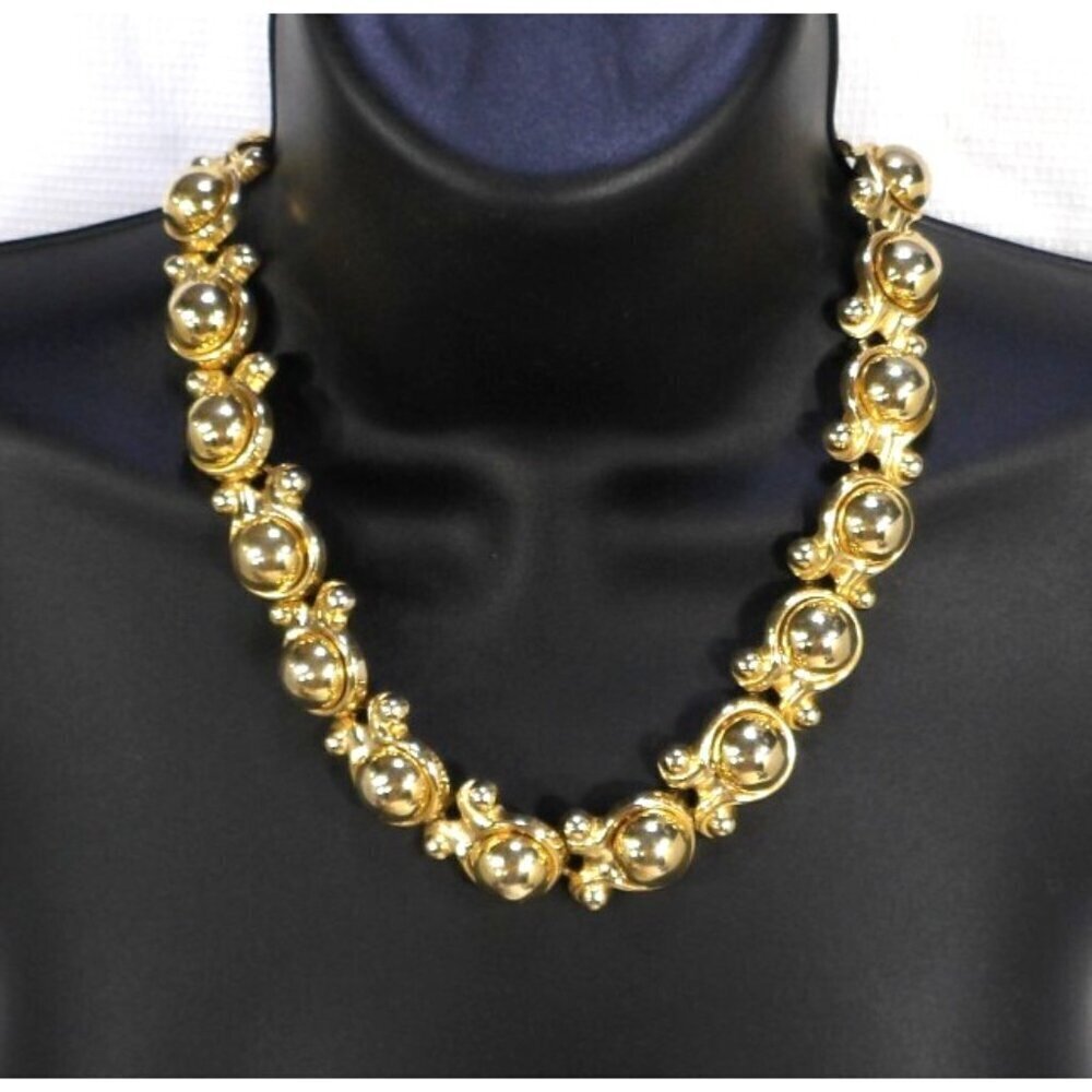 Vintage 17" necklace gold tone metal heavier weight statement piece